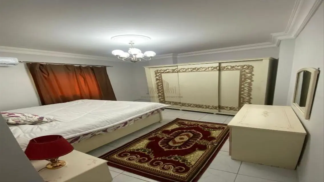 5 Room Apartment for Sale