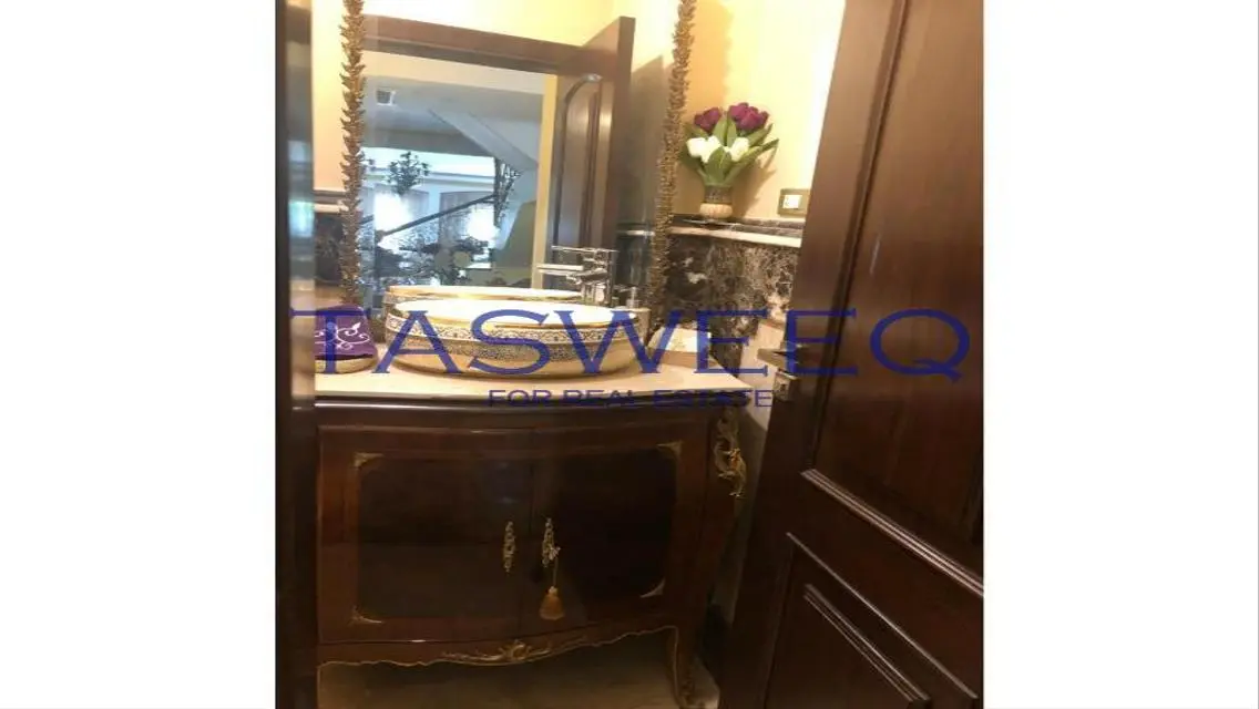 Luxury Villa for Sale with Lake View