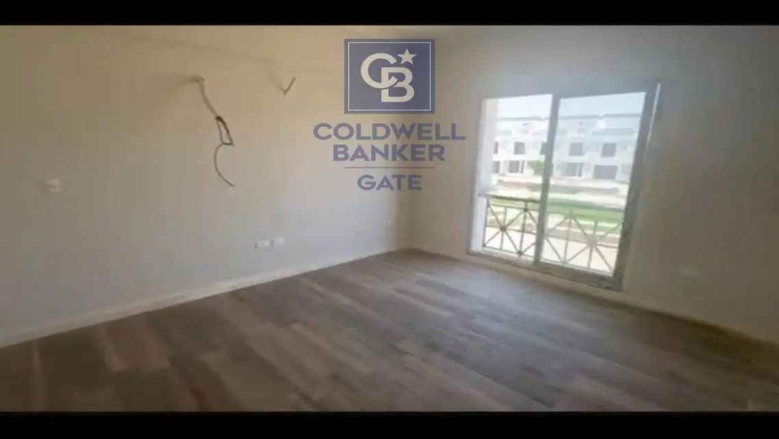 Luxury Villa for Sale with Private Garden in Prime Location