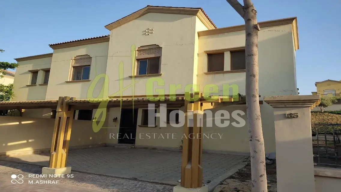 Luxury Villa with Shared Pool and Maid's Room