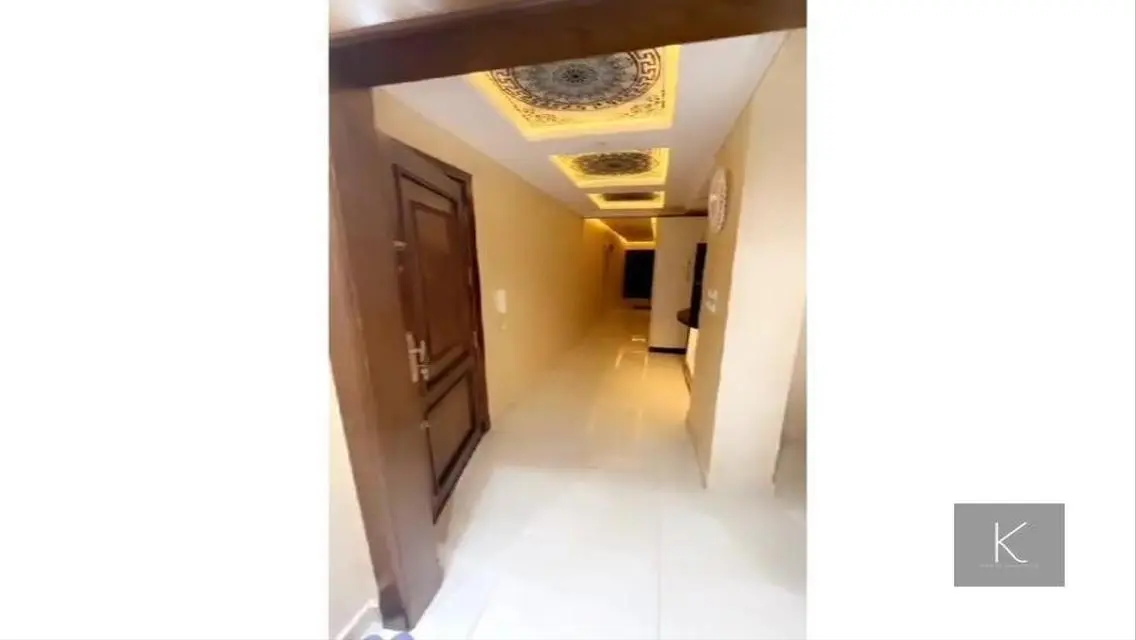 Luxury Villa with Spacious Living in Prime Location
