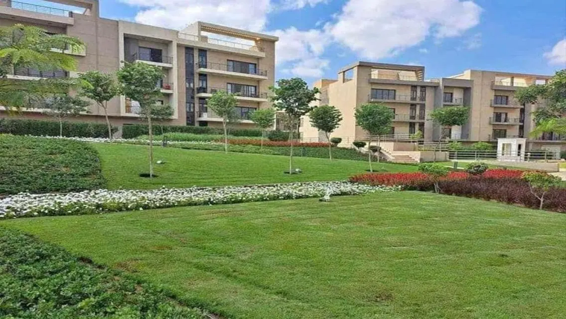 فيلا فاخرة للبيع في موقع راقٍ