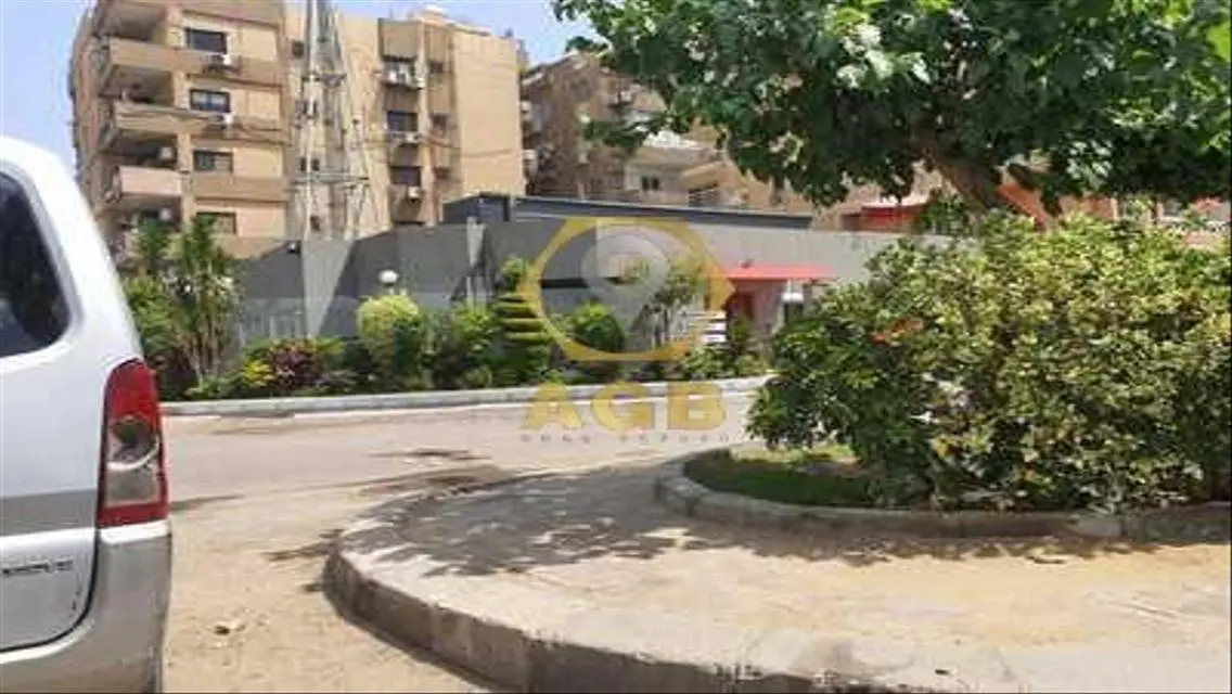 للبيع مقر ترخيص تجارى 250م متفرع من ش العروبه