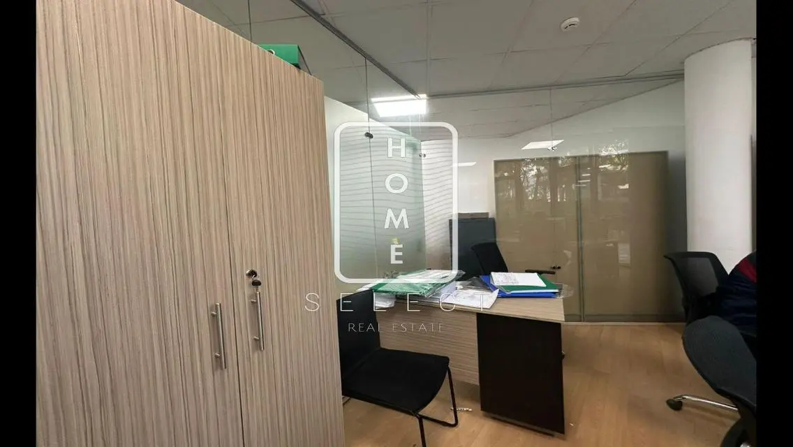 Fully Serviced Office Space for Rent