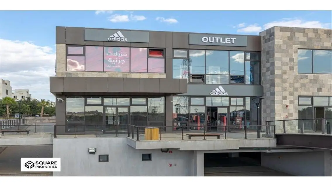 Shop for rent in strip mall sodic prime location