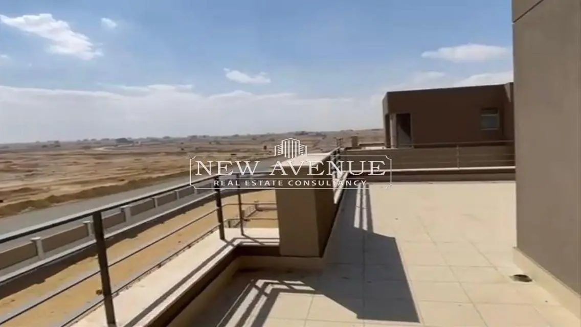 فيلا مستقلة جاهزة للسكن بمساحة ارض كبيرة 6 غرف
