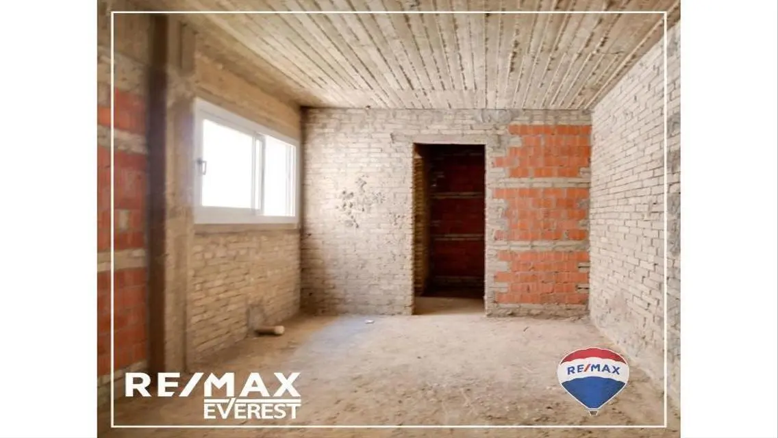 Luxury Home for Sale with Premium Amenities