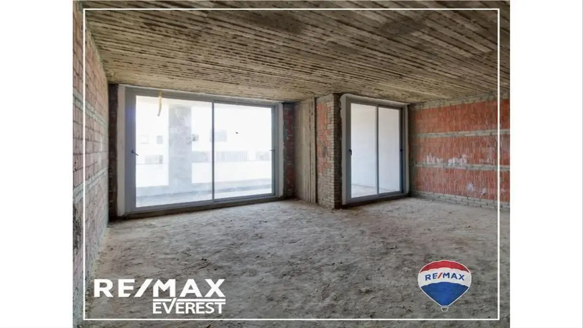 Luxury Home for Sale with Premium Amenities
