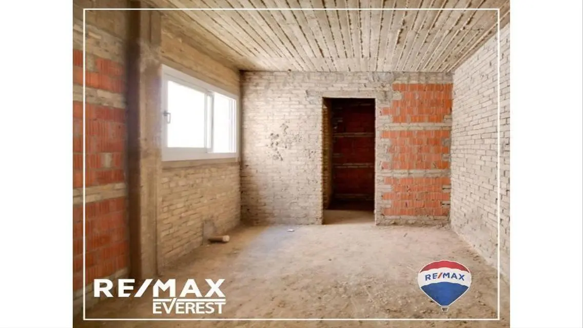 Luxury Home for Sale with Premium Amenities