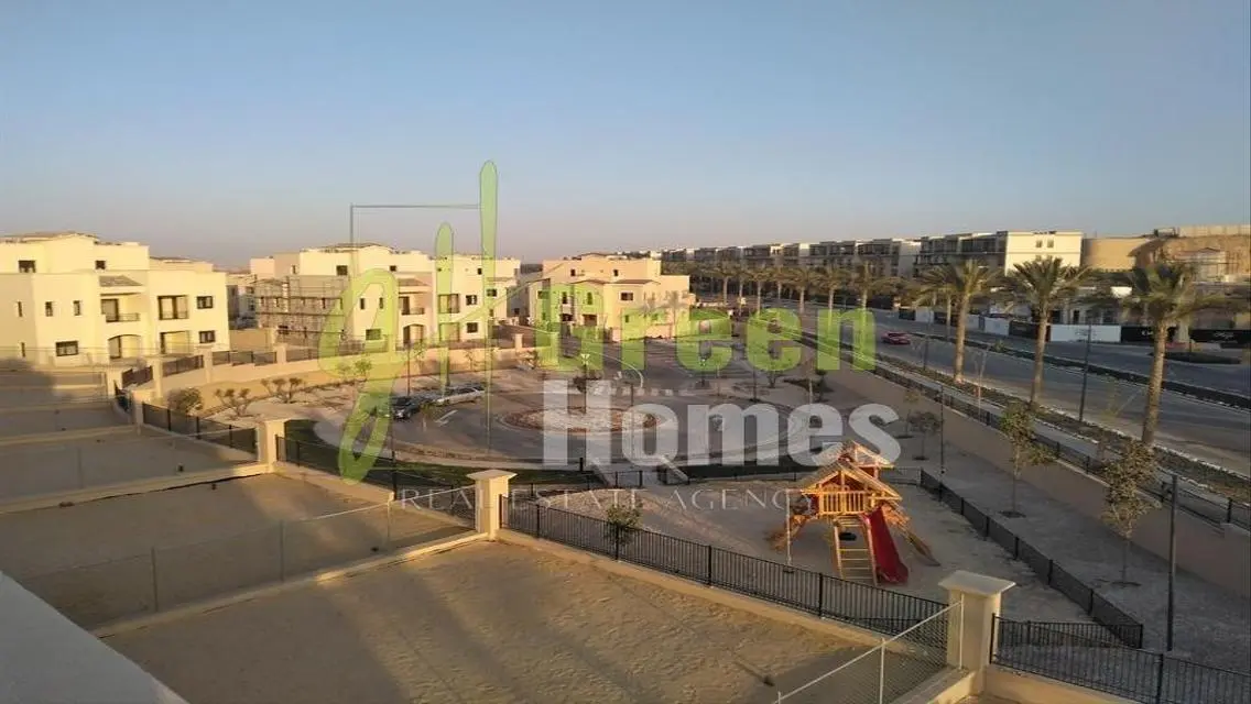 توين هاوس مميز للبيع بموقع مميز