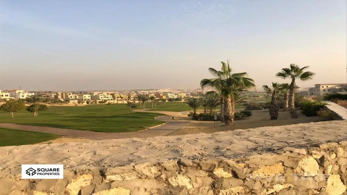 Luxury Apartment with 3 Bedrooms and Private Garden