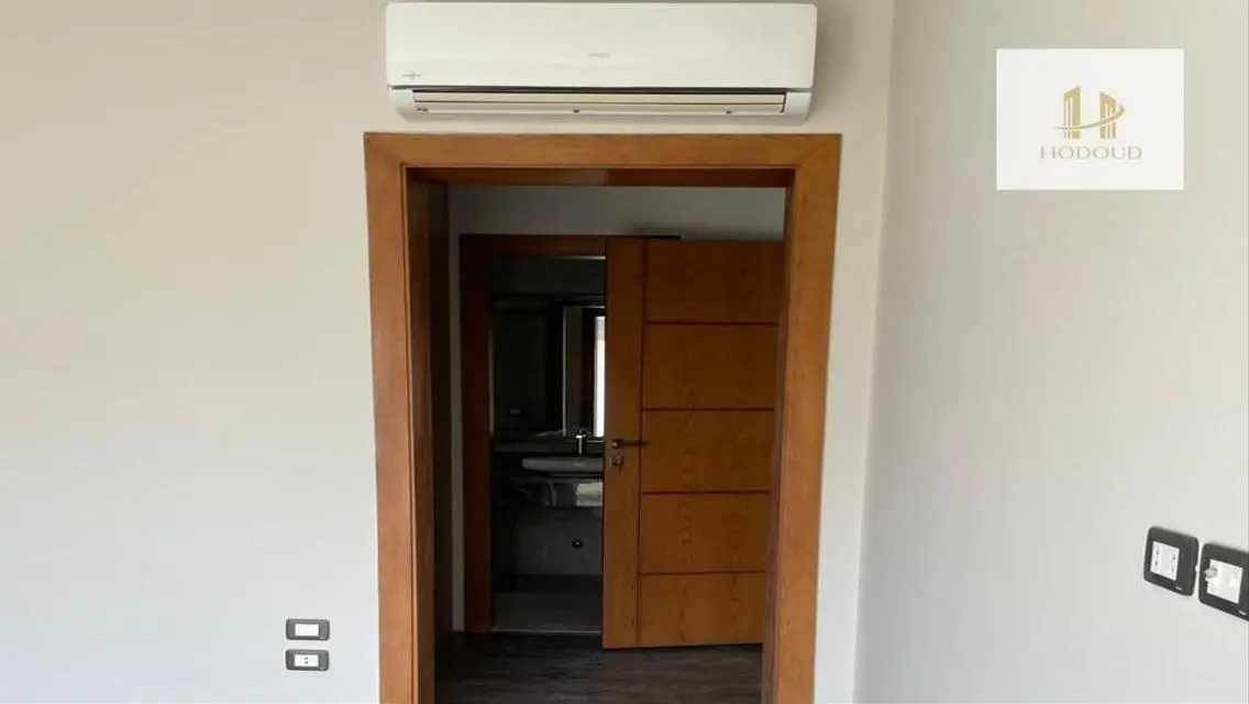 Spacious Apartment for Sale - 2500 Sq M at $125,000
