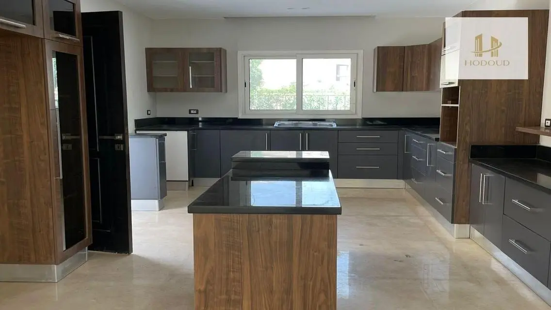 Spacious Apartment for Sale - 2500 Sq M at $125,000