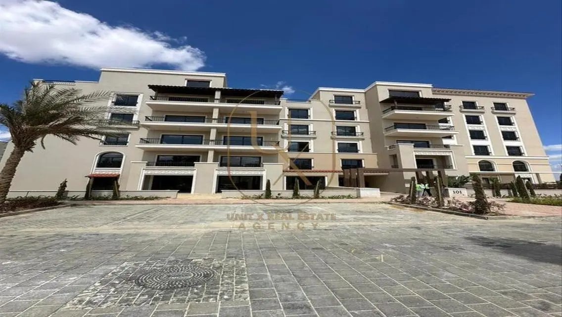 Luxurious Villa with Spacious Design for Sale