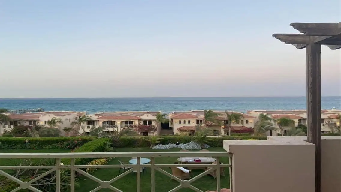 فيلا فاخرة في لا فيستا جاردنز 180