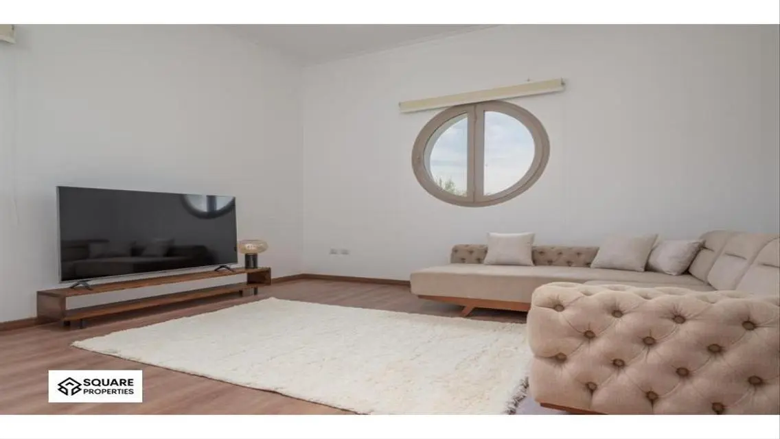Villa with swimming pool in Allegria Sodic
