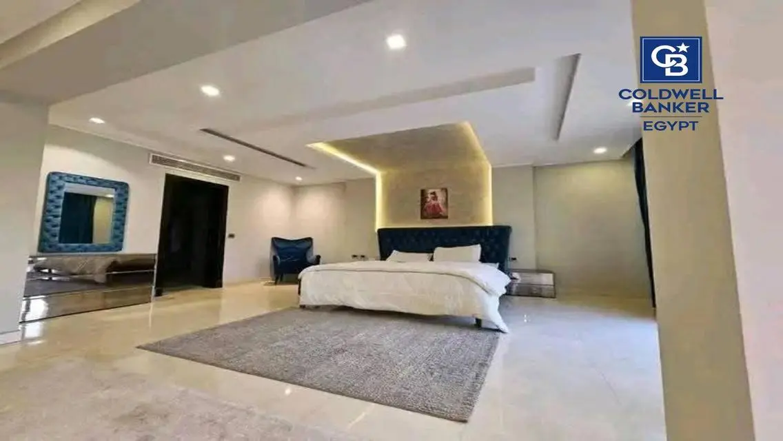Luxury Apartment with Private Garden and Full Amenities