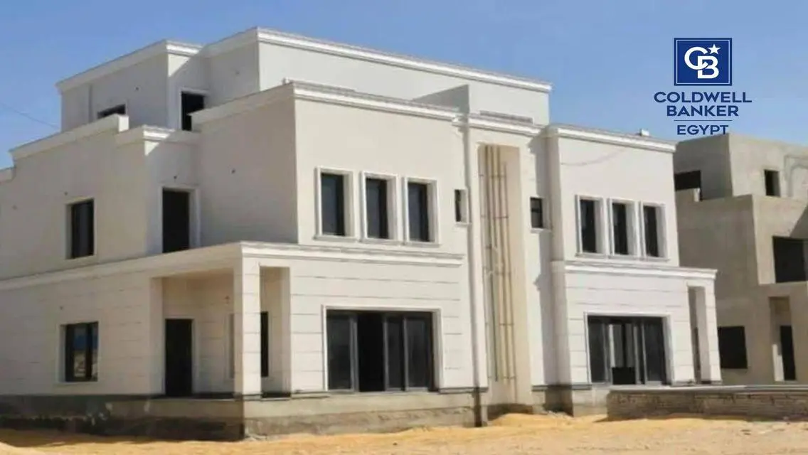 Luxury Apartment with Private Garden and Full Amenities