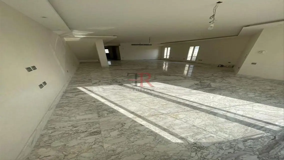 Under market price i villa roof corner for sale