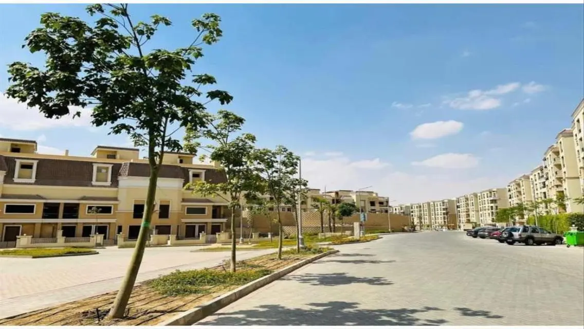 Luxurious Townhouse with Stunning Views in Sarai