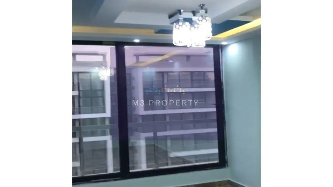 شقه للايجار بكمبوند ليك فرونت تشطيب مودرن 140م