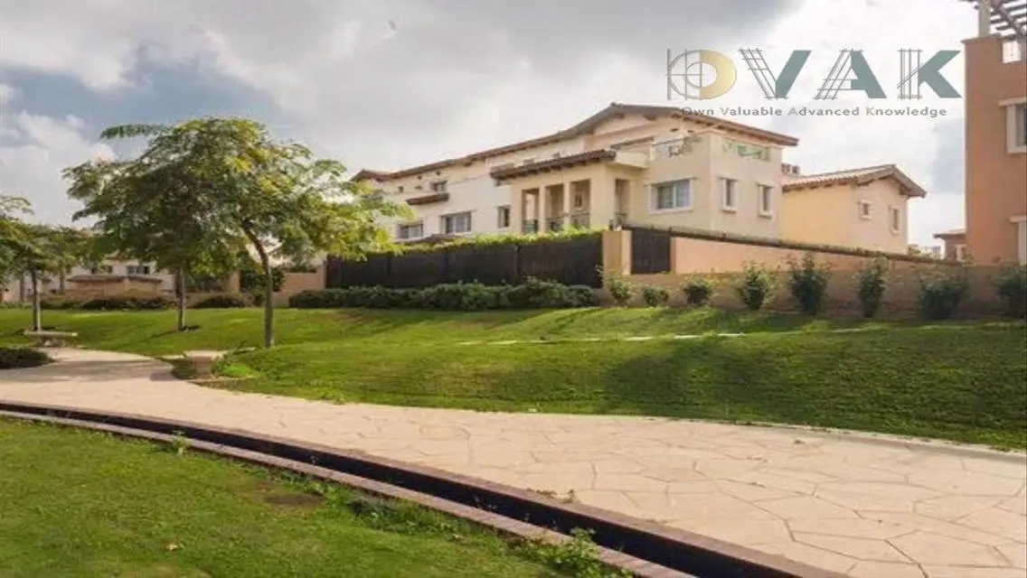 Twin house classic for sale | Hyde Park -New Cairo