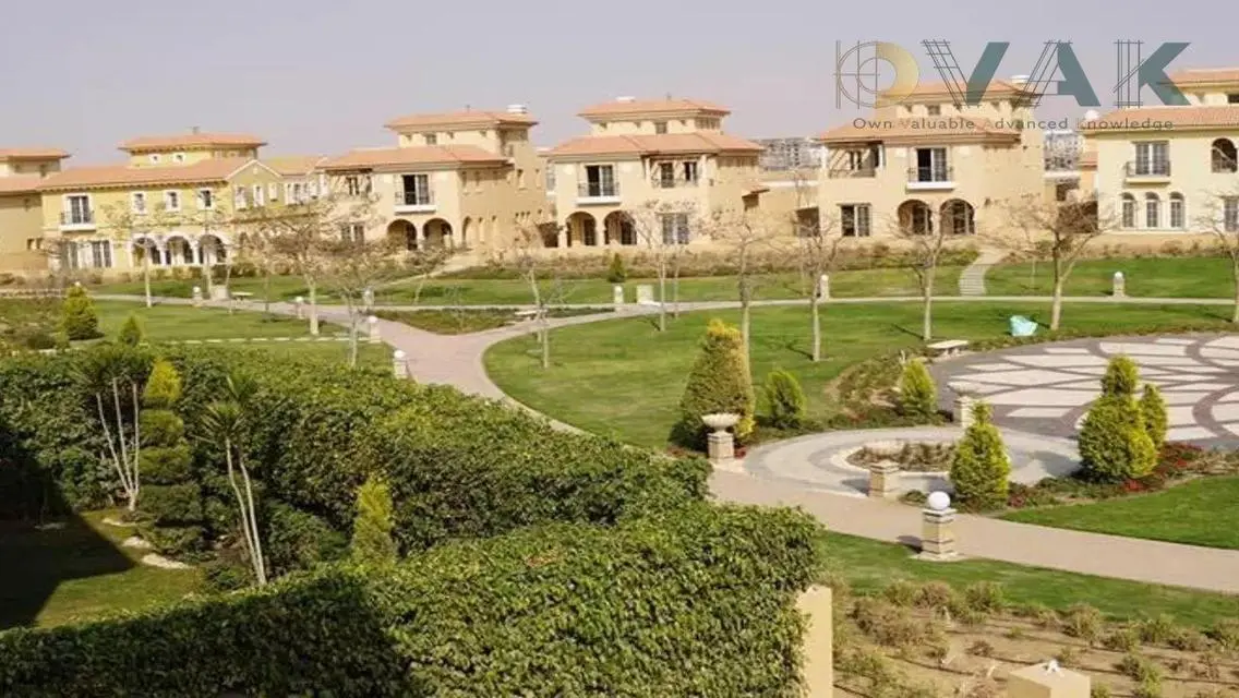 Twin house classic for sale | Hyde Park -New Cairo