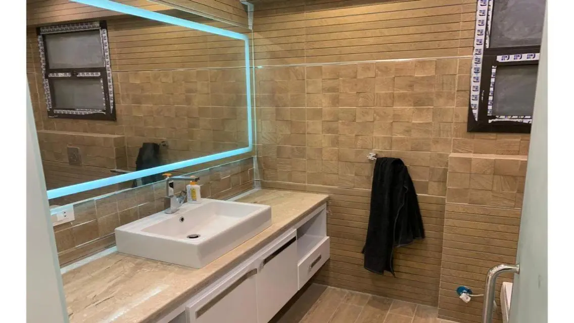 Triplex for rent in Eastown