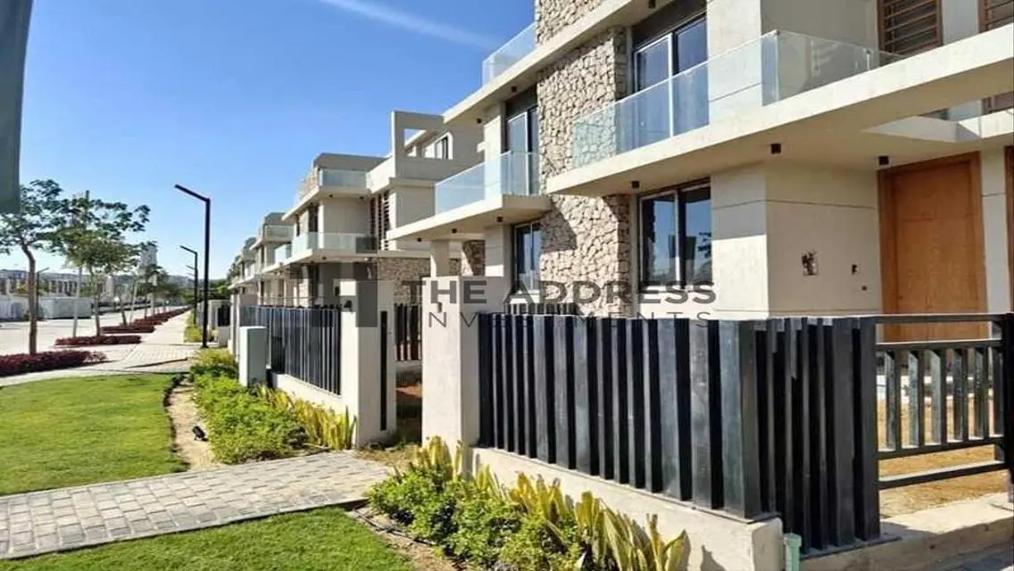 Luxury Villa in New Cairo with Private Garden and Pool