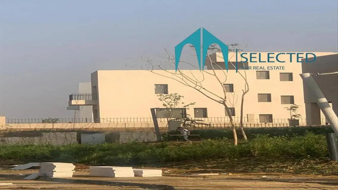 فخامة وسعة: فيلا للإيجار في أفضل المواقع