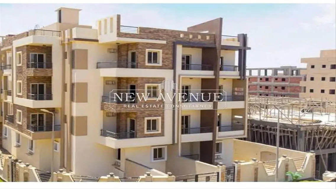 Luxurious Apartment with Private Garden in a Prime Location