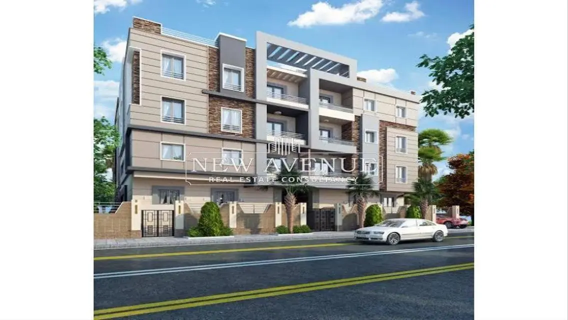 Luxurious Apartment with Private Garden in a Prime Location