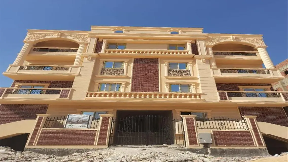 عمارة للبيع استلام فوري فى اميز موقع ب 6 اكتوبر