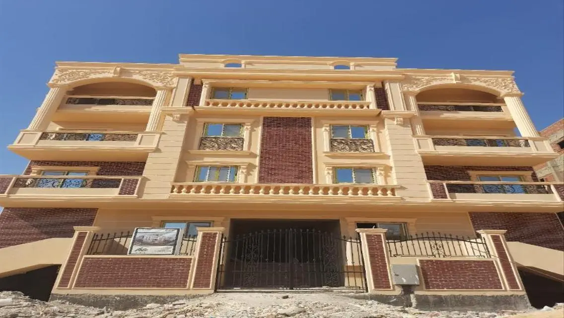 عمارة للبيع استلام فوري فى اميز موقع ب 6 اكتوبر