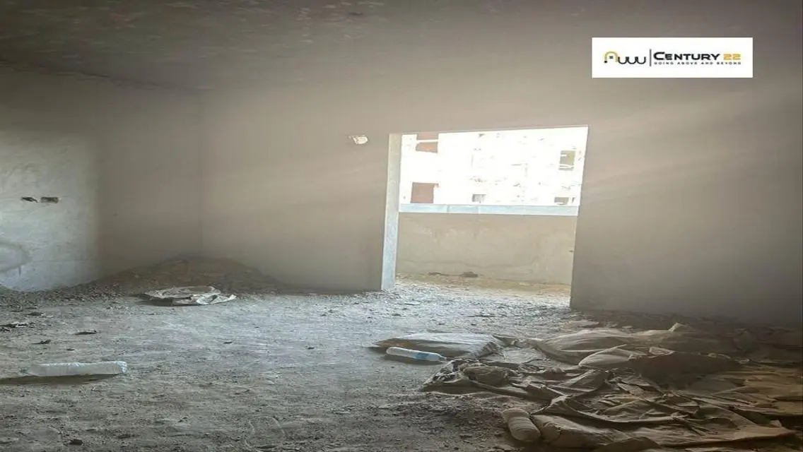 شقة فاخرة للبيع بمساحة واسعة