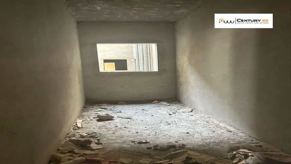 شقة فاخرة للبيع بمساحة واسعة