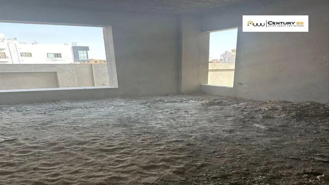 شقة فاخرة للبيع بمساحة واسعة