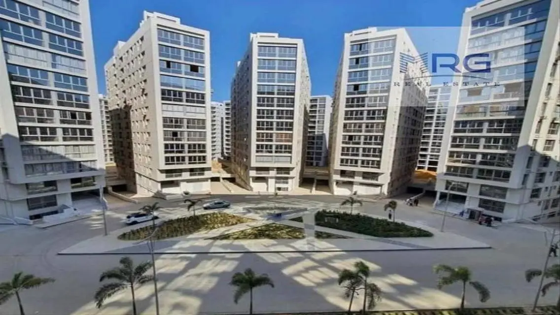 Luxury 3-Bedroom Apartment with City View