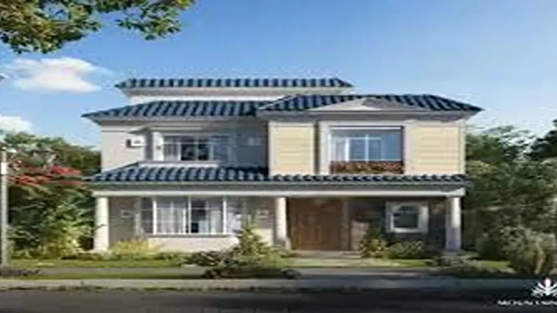 Luxury Villa with Water Features in the Heart of the City
