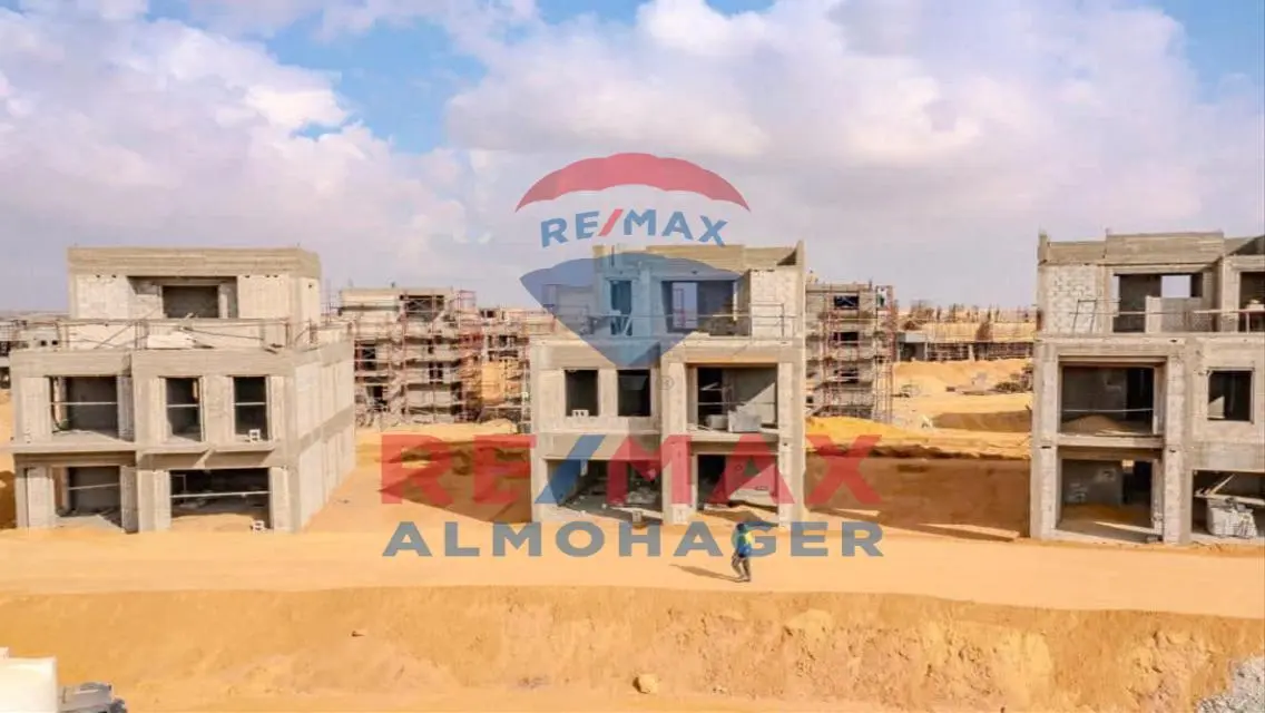 Luxury Villa with Amazing Features in the Heart of the City