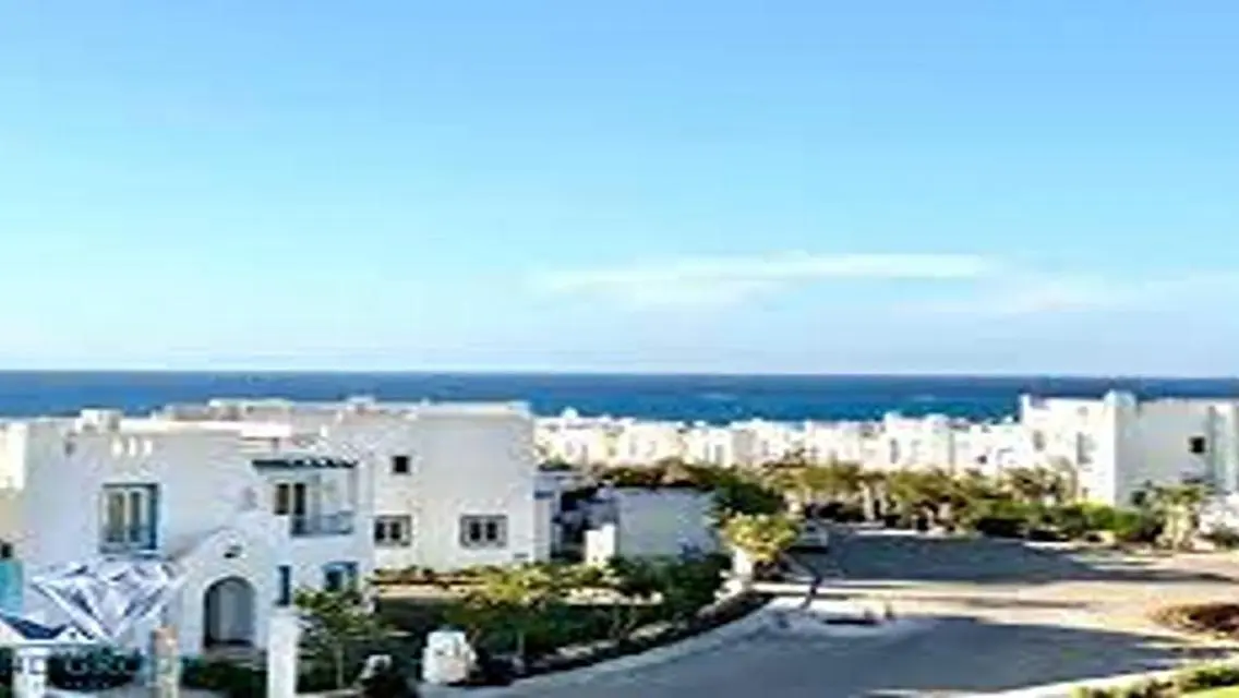 اقل سعر بنتهاوس 2 نوم دايركت علي حمام سباحه متشطب