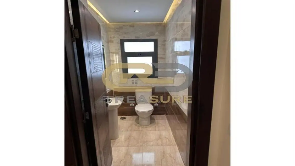 Apartment for Sale in TREASURE-24
