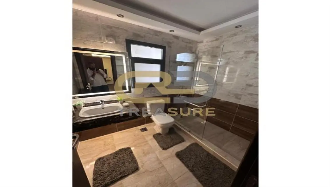 Apartment for Sale in TREASURE-24