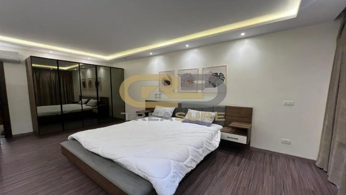 Apartment for Sale in TREASURE-24