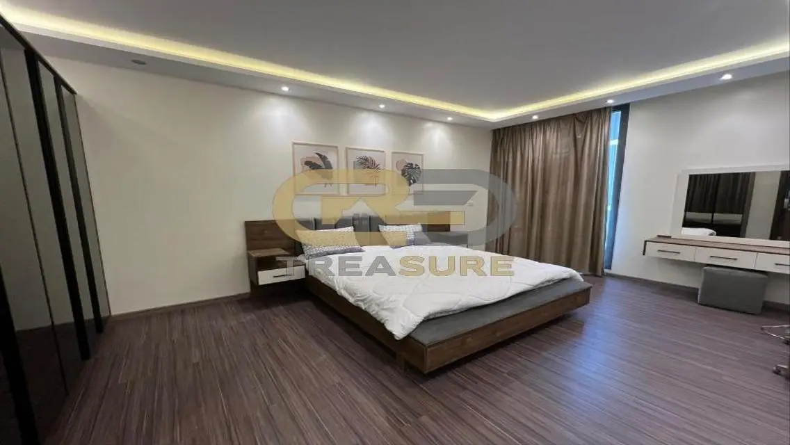 Apartment for Sale in TREASURE-24