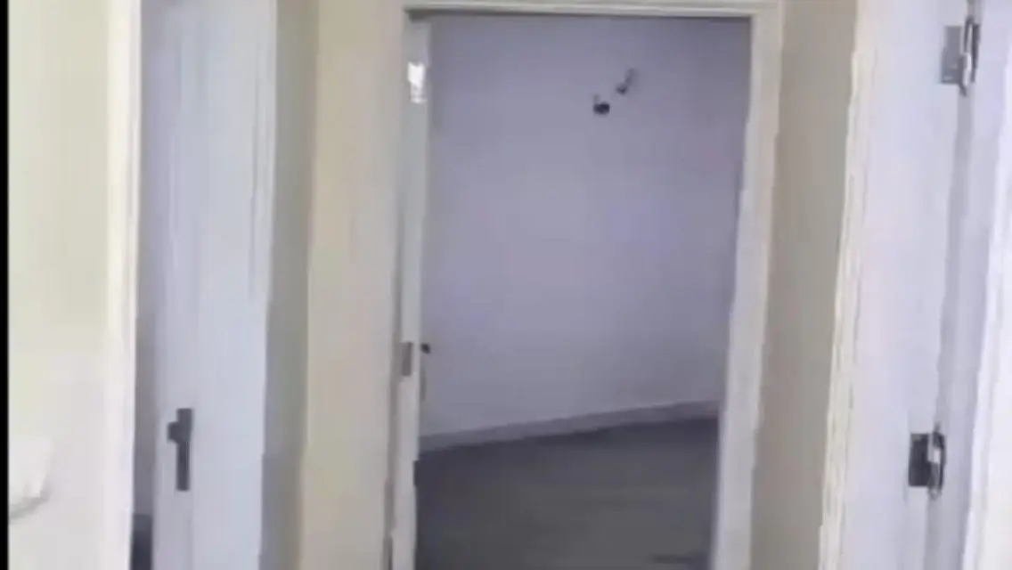 شقة فاخرة للايجار مطلة على معلم رئيسي