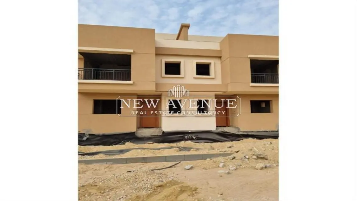 Luxury Apartment with Spacious Living in an Upscale Neighborhood