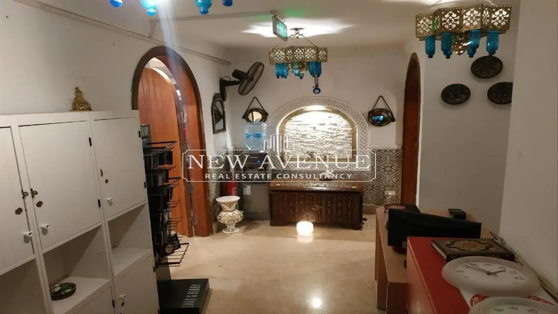 عقار متميز بمساحة 240 متر مربع