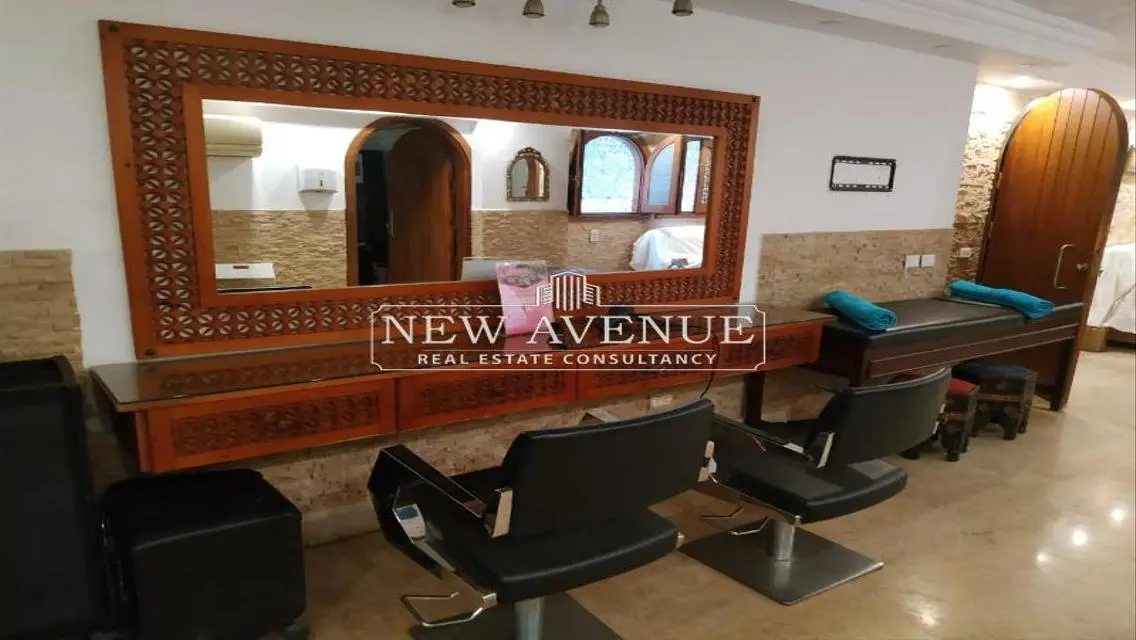 عقار متميز بمساحة 240 متر مربع