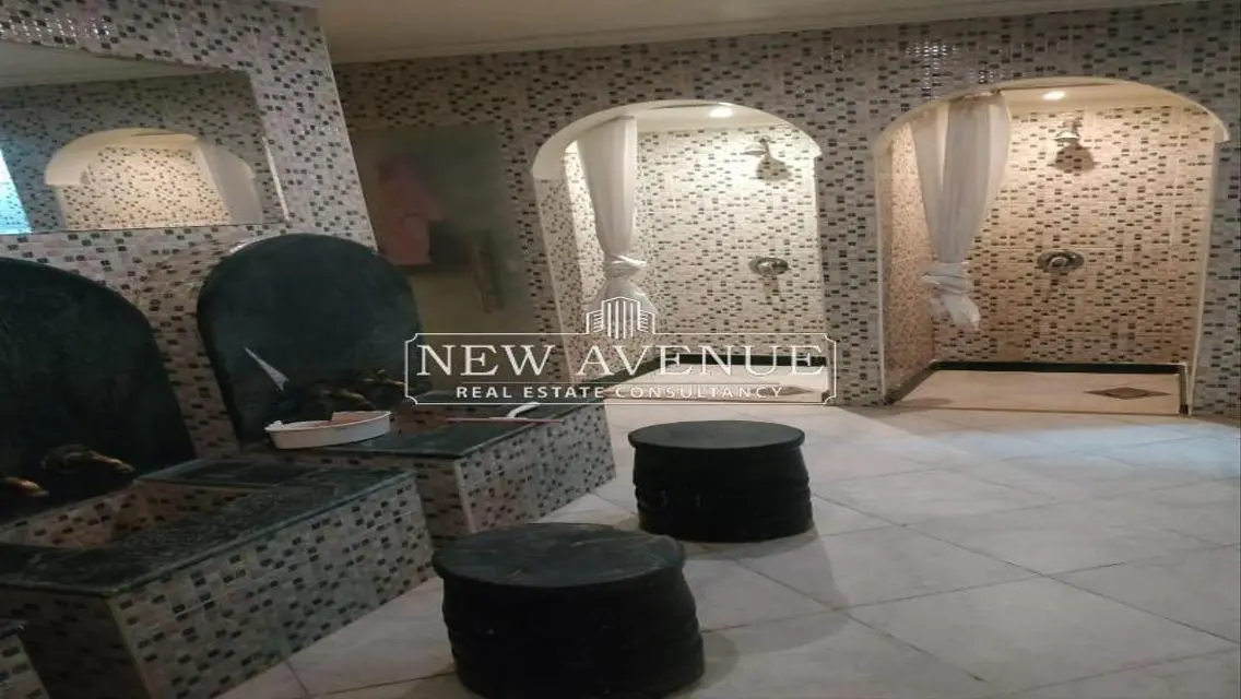 عقار متميز بمساحة 240 متر مربع